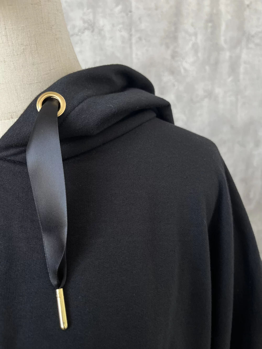 Sweat Jeyna – Image 2